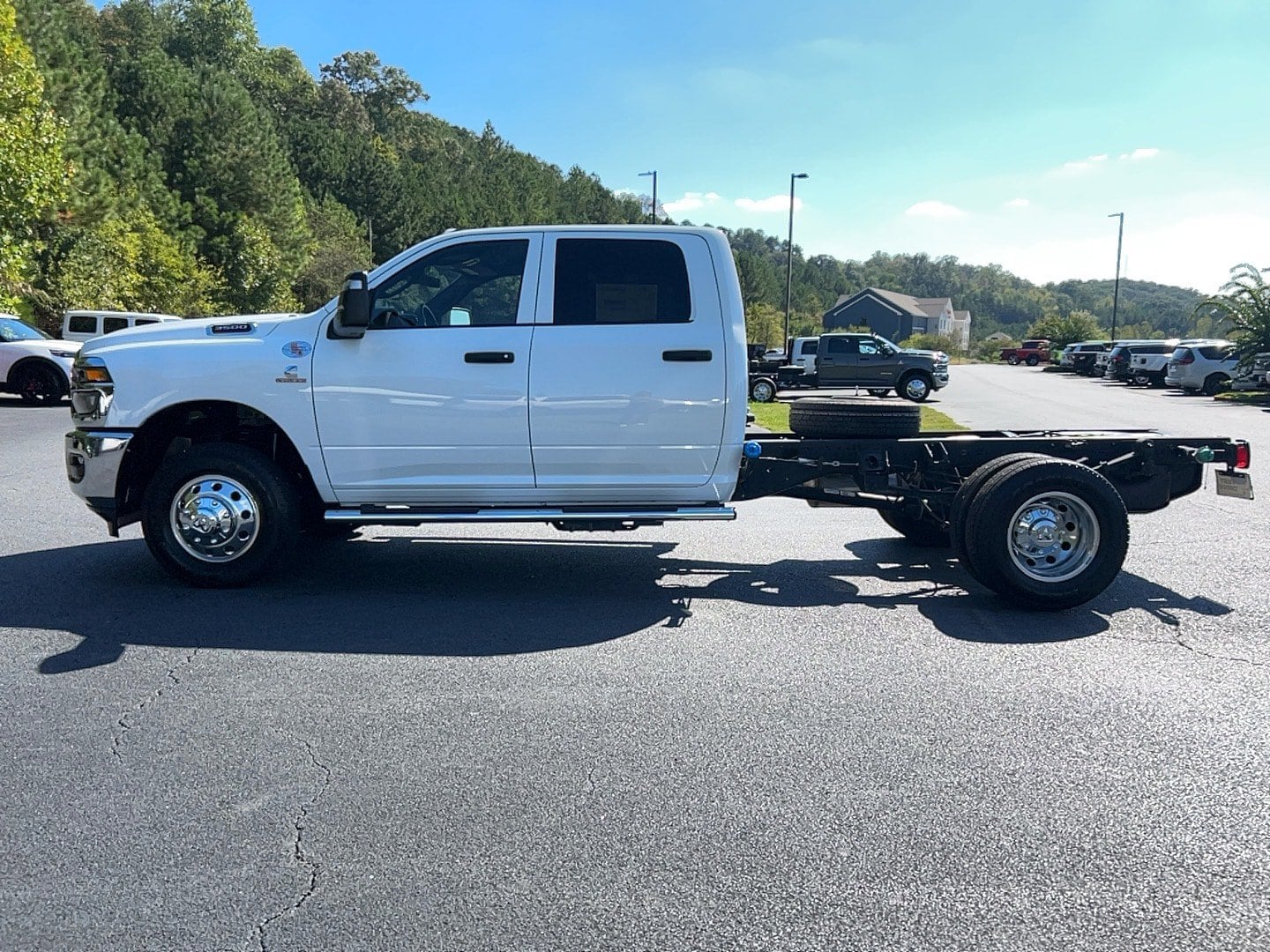 2026 RAM 3500 Chassis Tradesman - Photo 8