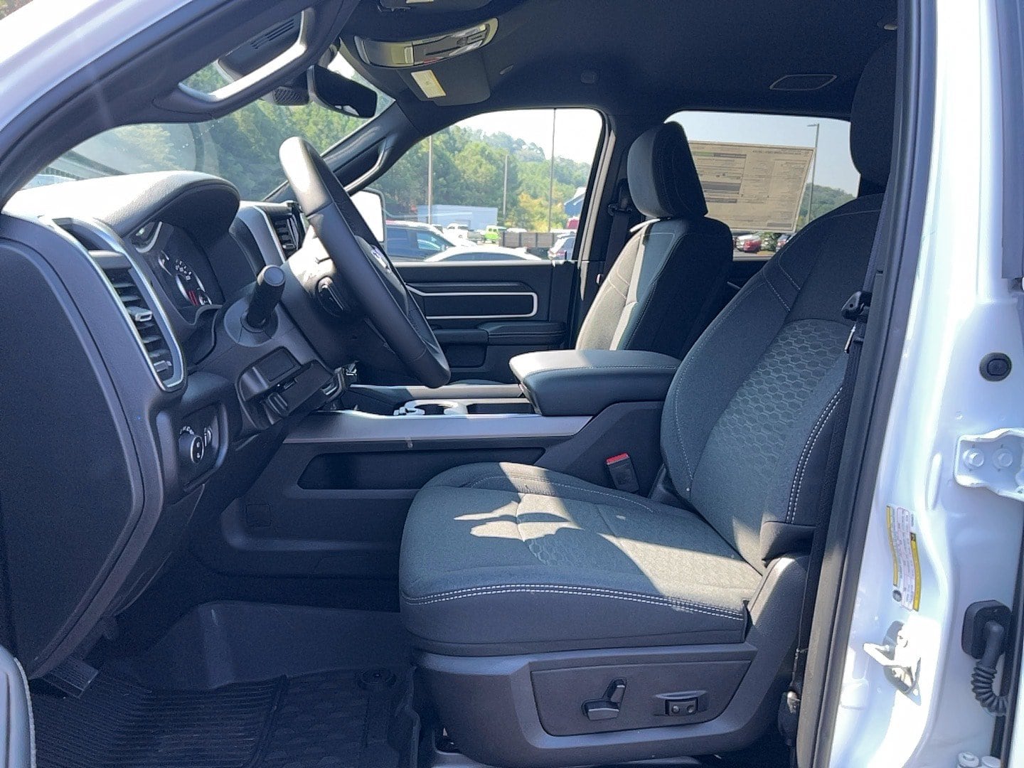 2026 RAM 2500 Big Horn - Photo 15