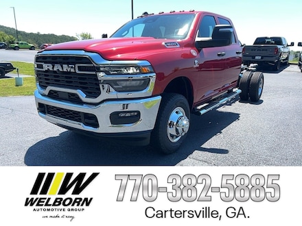 2026 Ram 3500 TRADESMAN CREW CAB CHASSIS 4X4 60' CA Pickup