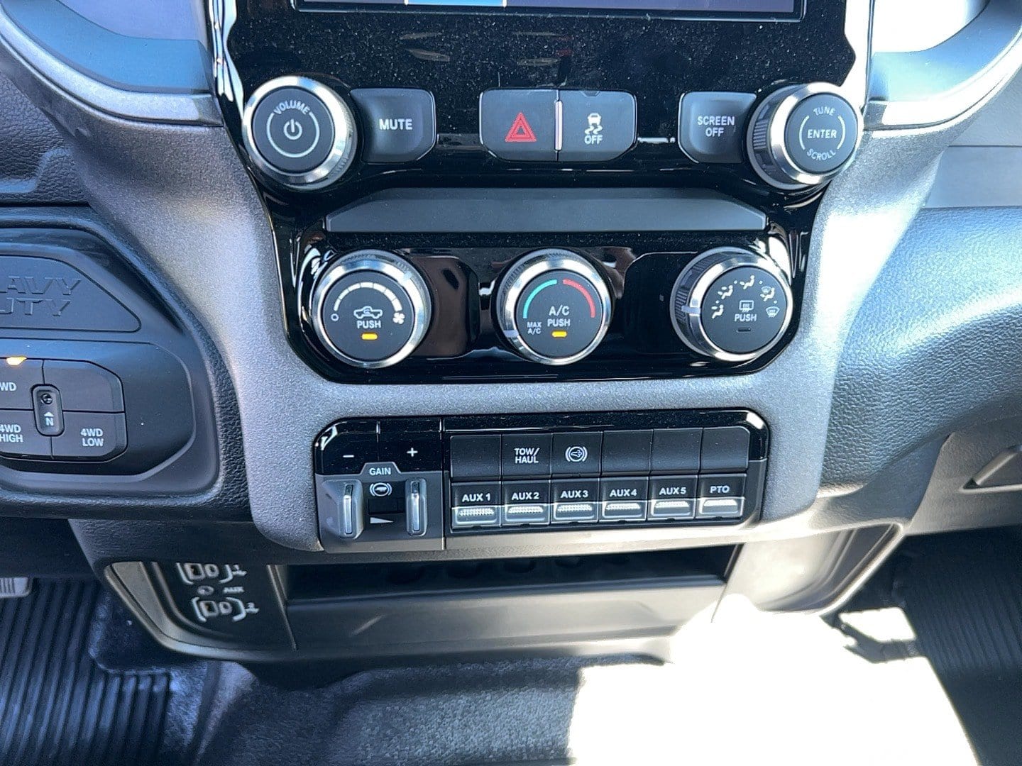 2026 RAM 3500 Chassis Tradesman - Photo 22