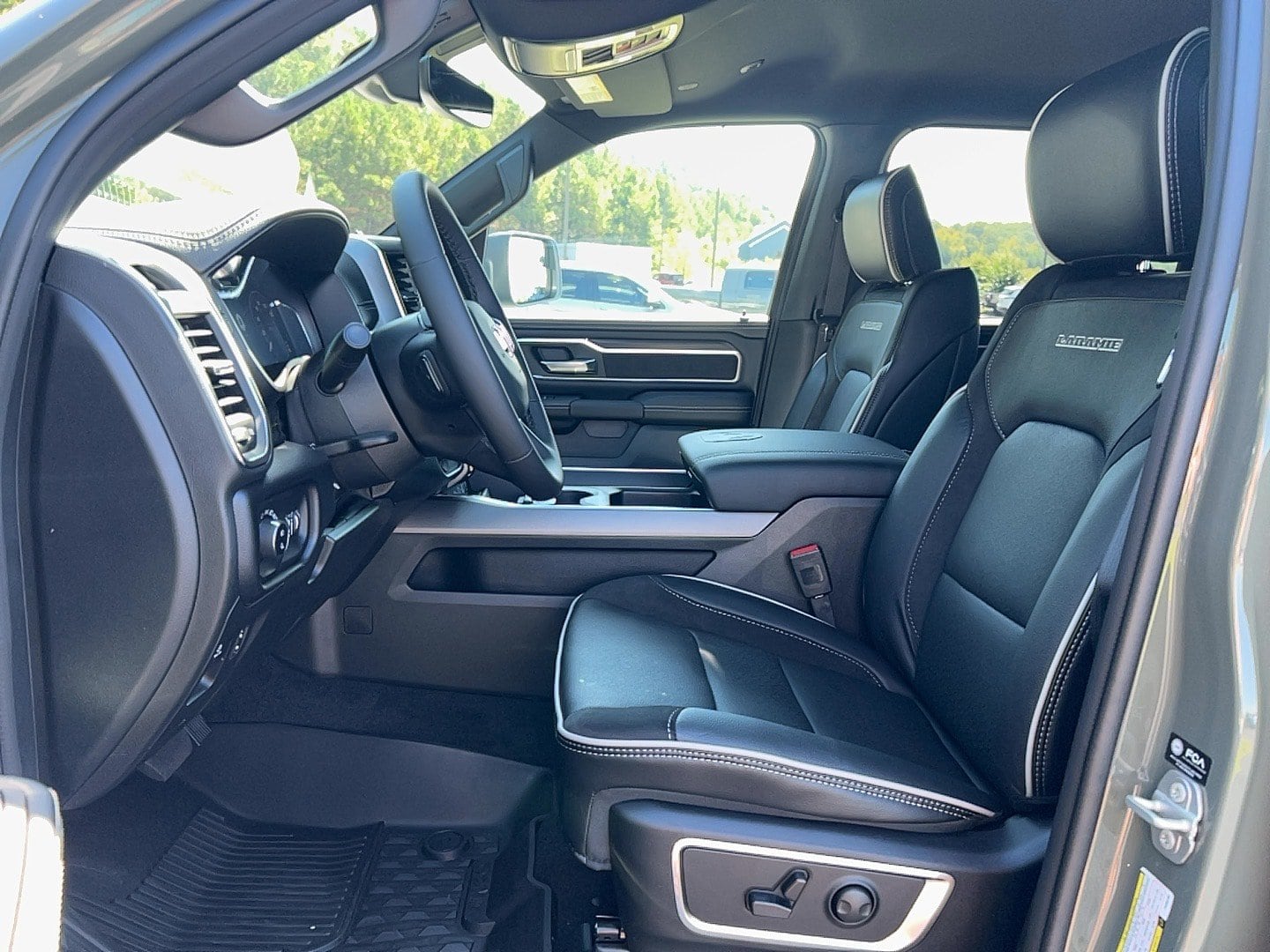 2026 RAM 1500 Laramie - Photo 14
