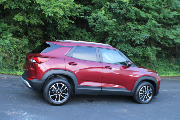 Used 2025 Chevrolet Trailblazer LT SUV