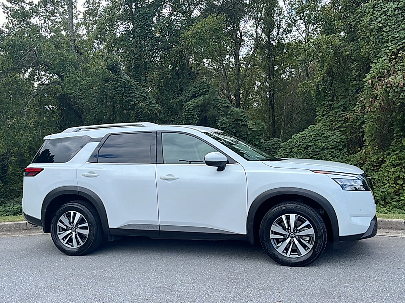 2025 Nissan Pathfinder SUV 