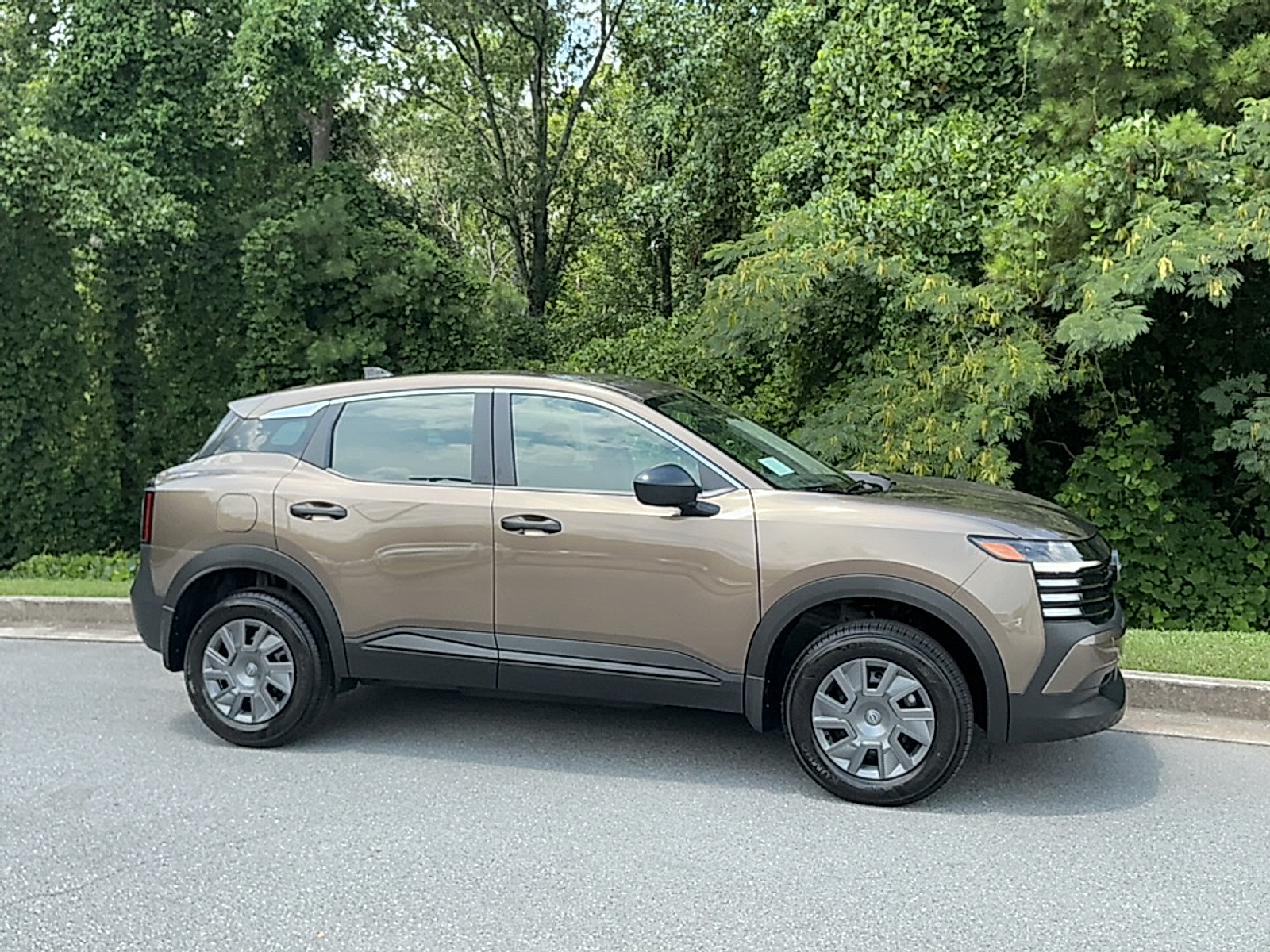2026 Nissan Kicks SUV 