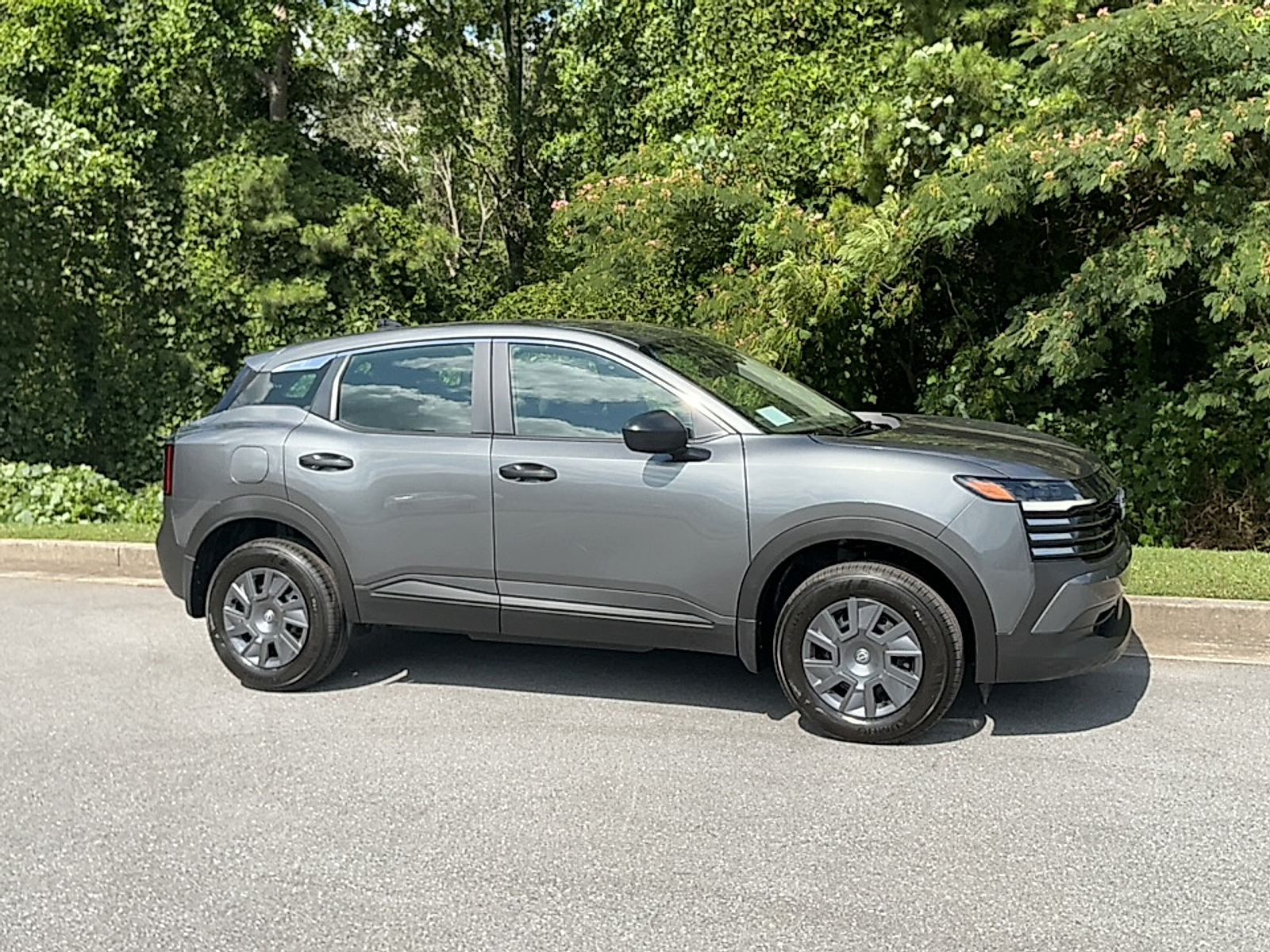 2026 Nissan Kicks SUV 