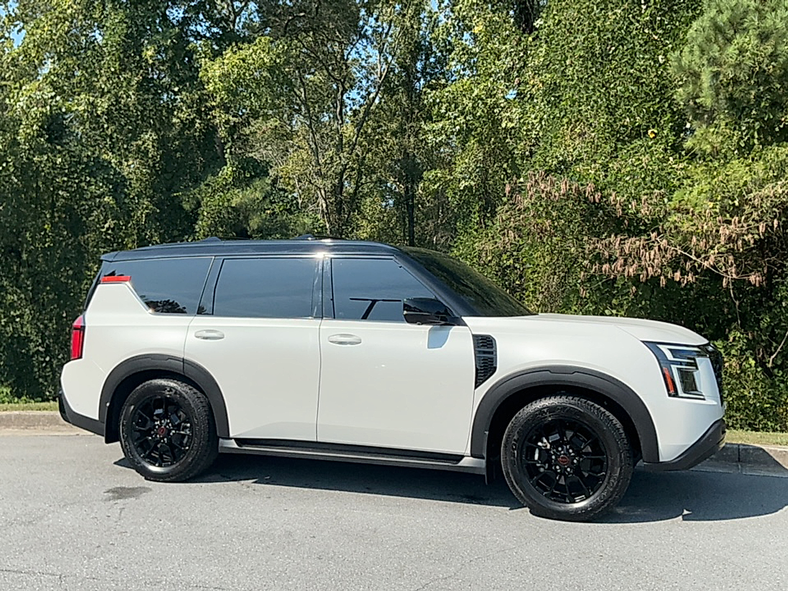 2025 Nissan Armada SUV 