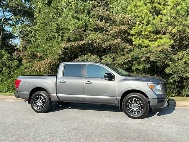 2021 Nissan Titan