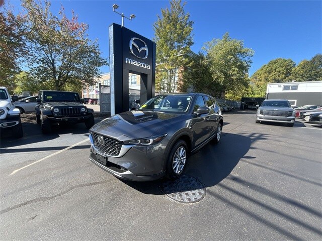 2022 Mazda CX-5 2.5 Select photo 4