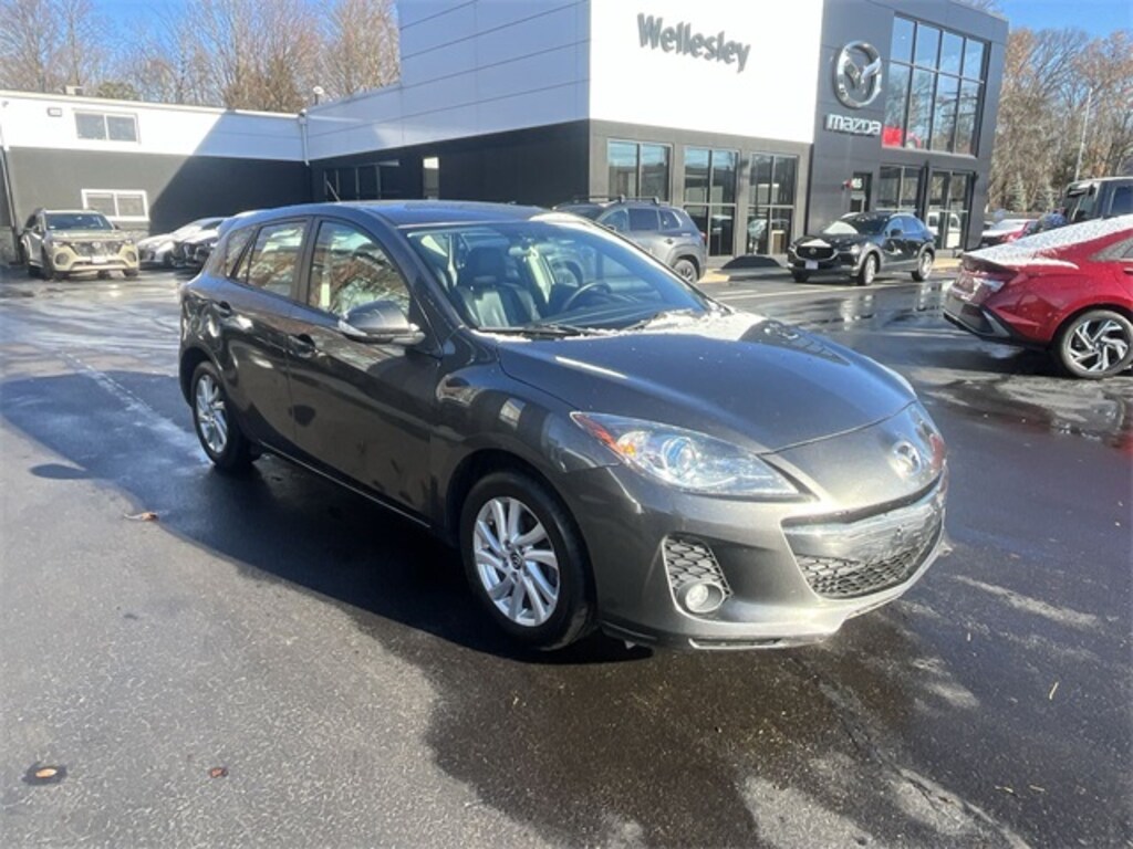 Used 2013 Mazda Mazda3 i Grand Touring Hatchback