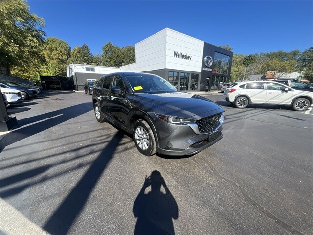 2022 Mazda CX-5 2.5 Select photo 2