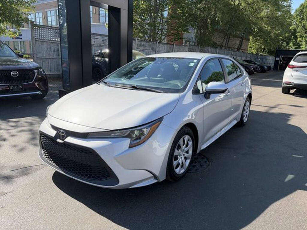 Used 2020 Toyota Corolla LE Sedan