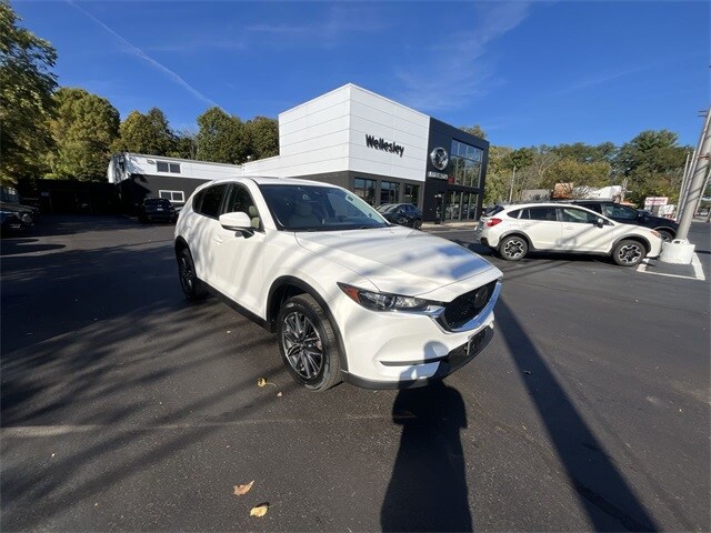 2018 Mazda CX-5 Touring photo 2