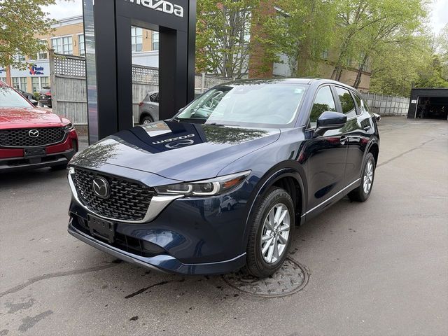 2024 Mazda CX-5 S Preferred package Auto AWD's photo