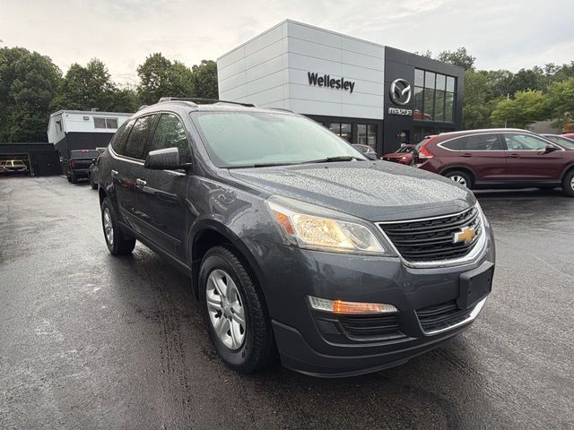 Used 2014 Chevrolet Traverse LS with VIN 1GNKRFKD8EJ303134 for sale in Wellesley, MA