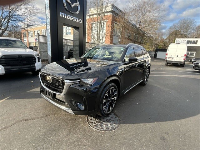 2024 Mazda CX-90 Premium photo 4