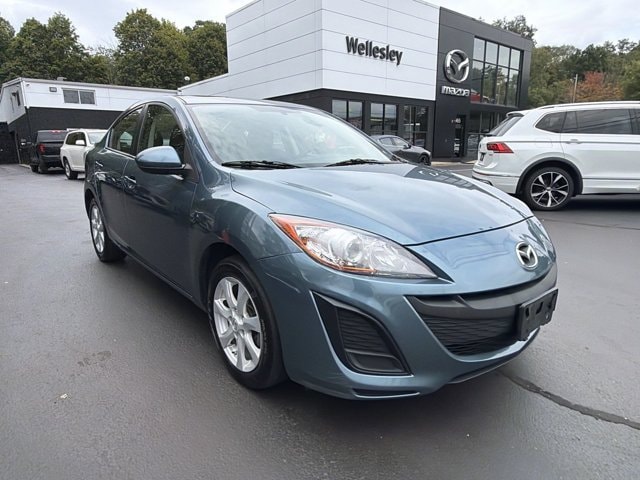 Used 2011 Mazda MAZDA3 i Touring with VIN JM1BL1VG7B1401232 for sale in Wellesley, MA