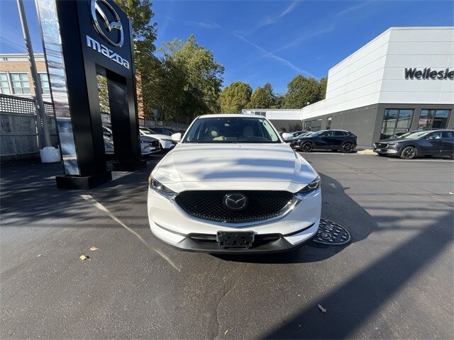 2018 Mazda CX-5 Touring photo 3