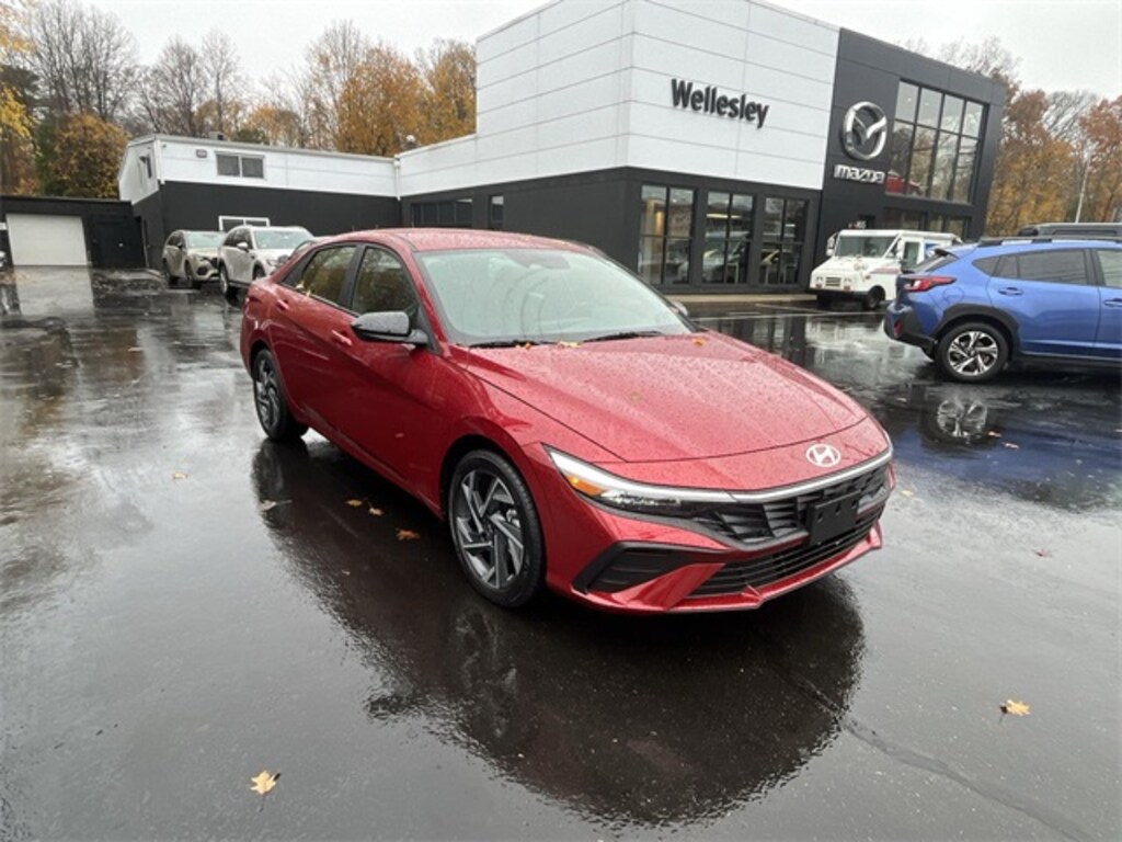 Used 2025 Hyundai Elantra SEL Sport Sedan