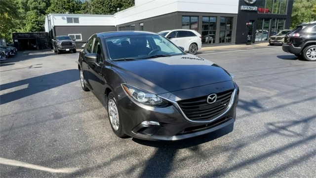 Used 2014 Mazda MAZDA3 i Sport with VIN JM1BM1U77E1170982 for sale in Wellesley, MA