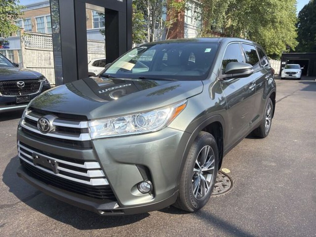 Used 2019 Toyota Highlander LE Plus SUV