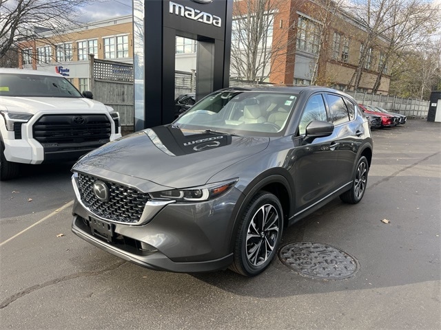 2023 Mazda CX-5 S Premium package's photo