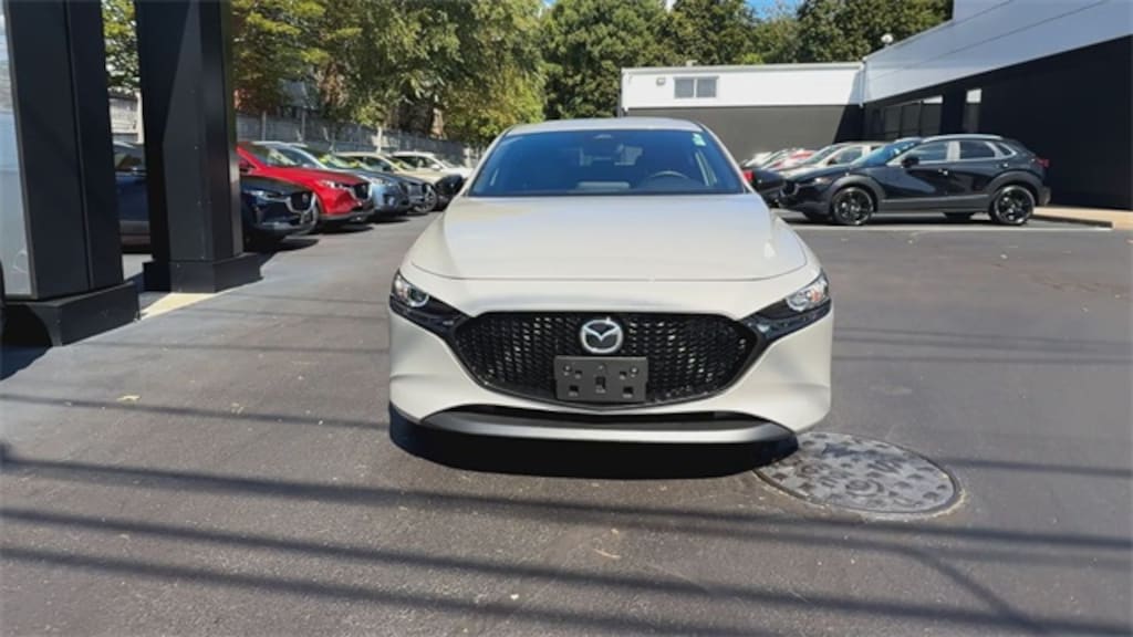 Certified 2025 Mazda Mazda3 2.5 S Select Sport Hatchback