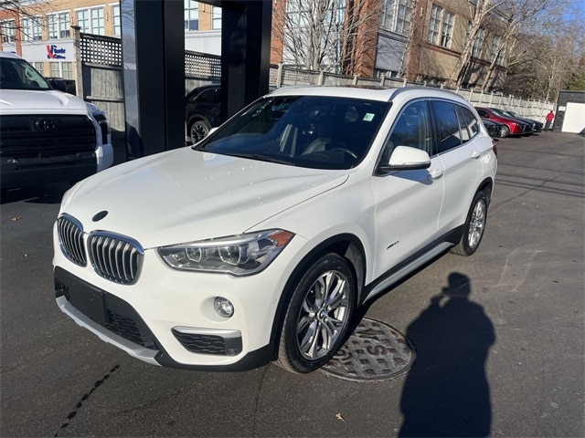 2017 BMW X1 28i's photo
