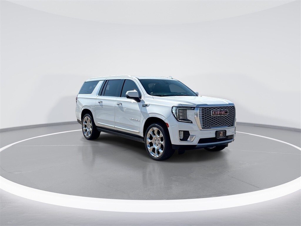 2021 Gmc Yukon XL Denali photo 2