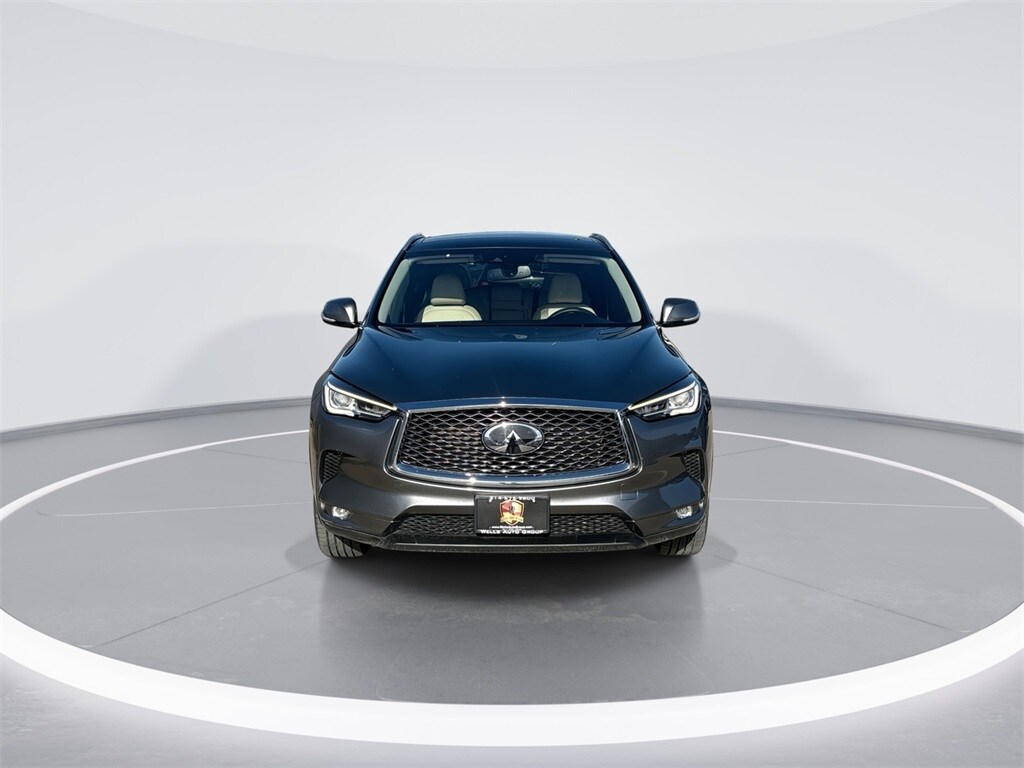 2022 Infiniti QX50 Luxe photo 3