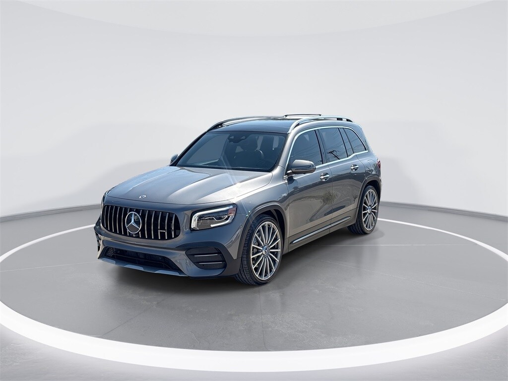 2022 Mercedes Benz GLB AMG 35 photo 4