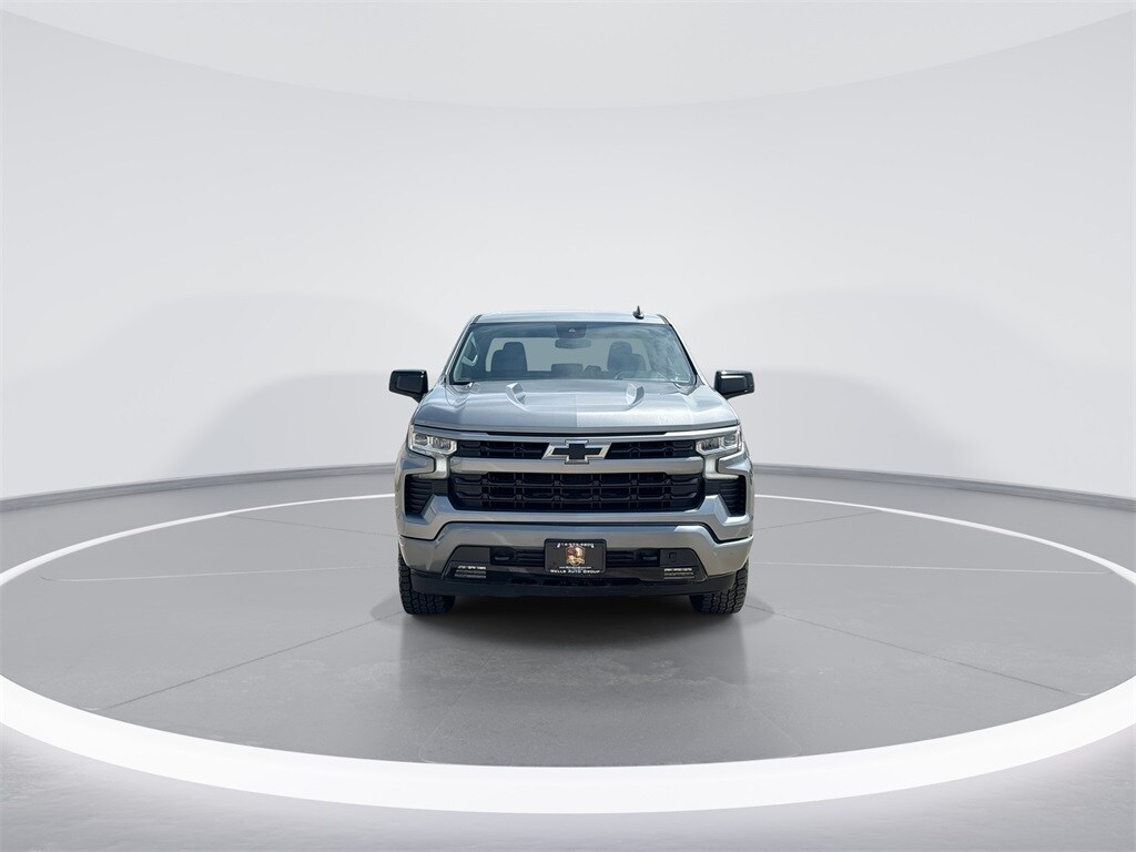 2023 Chevrolet Silverado 1500 RST photo 3