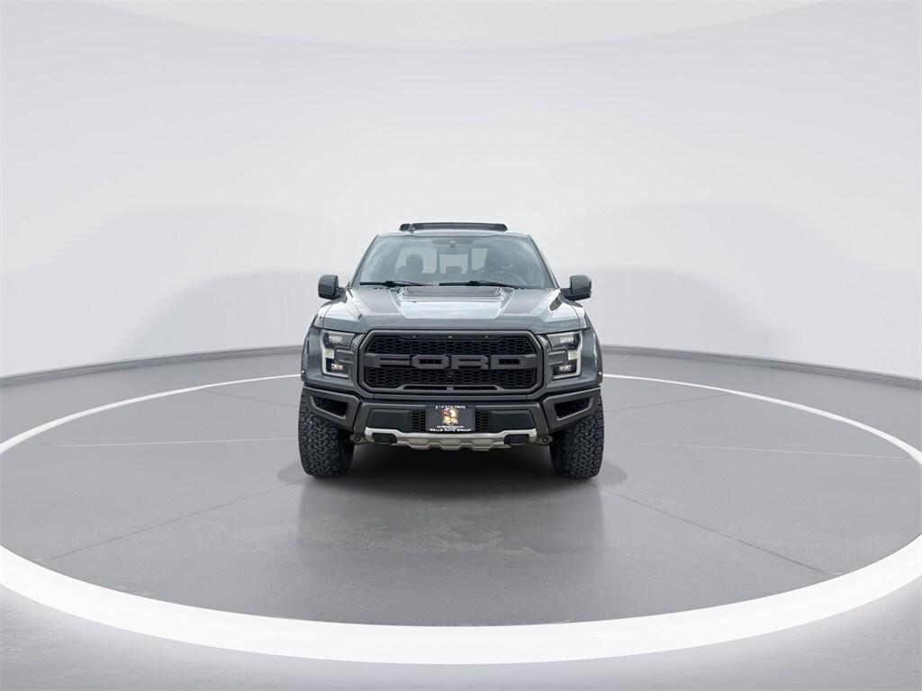 2020 Ford F-150 Raptor photo 3