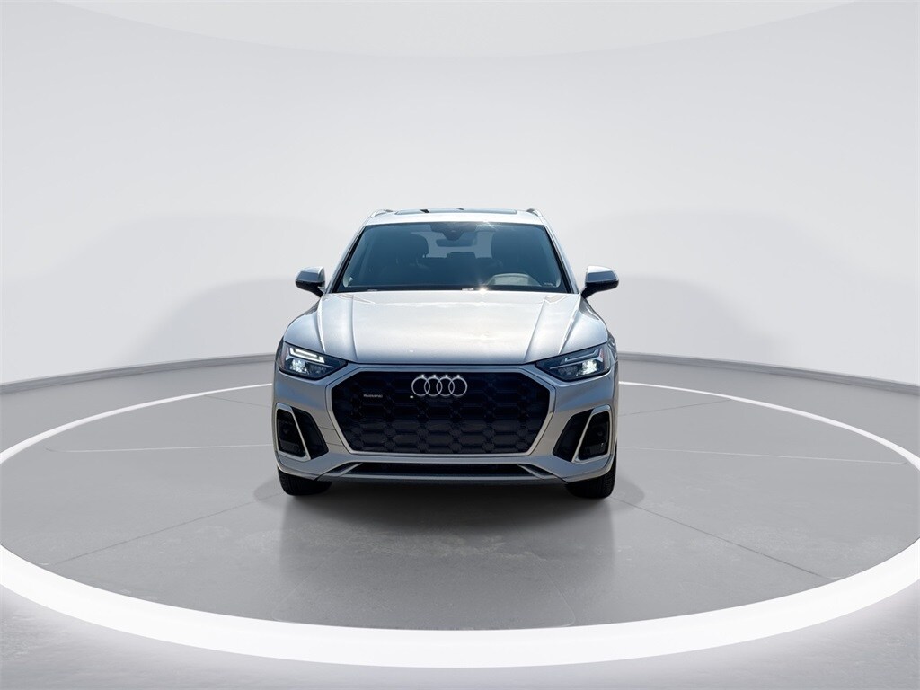 2022 Audi Q5 45 S line Premium photo 3