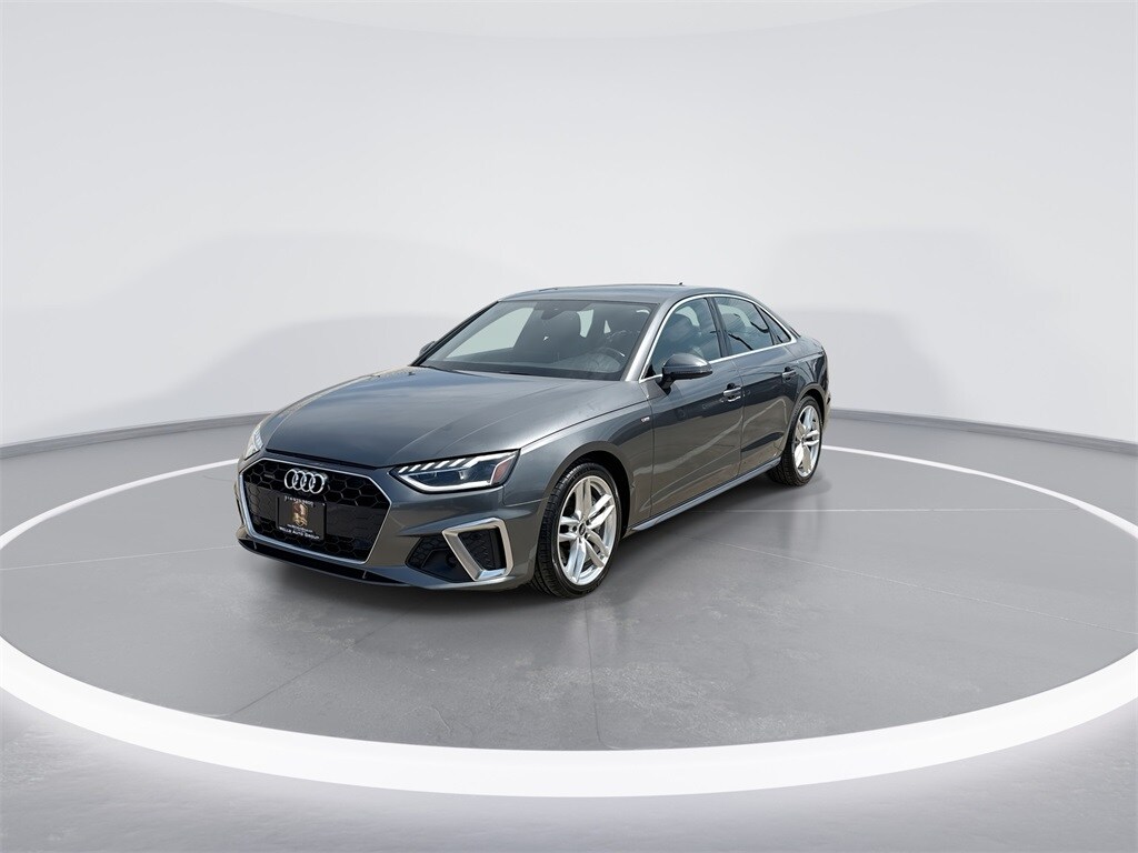 2023 Audi A4 45 S line Premium Plus photo 4