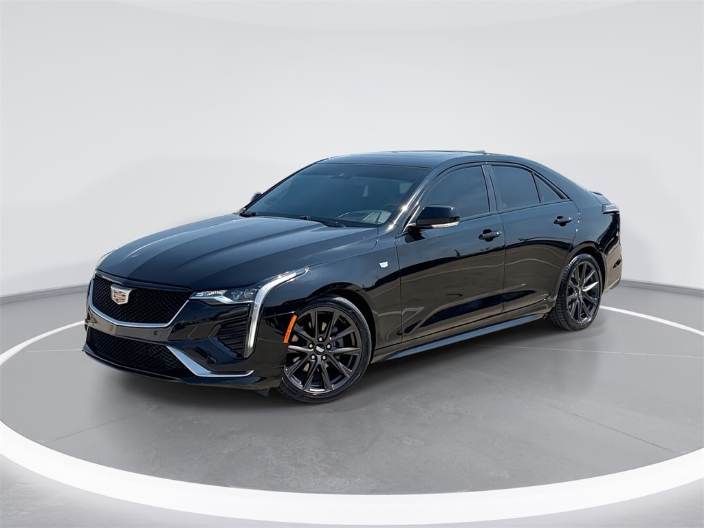 2022 Cadillac CT4