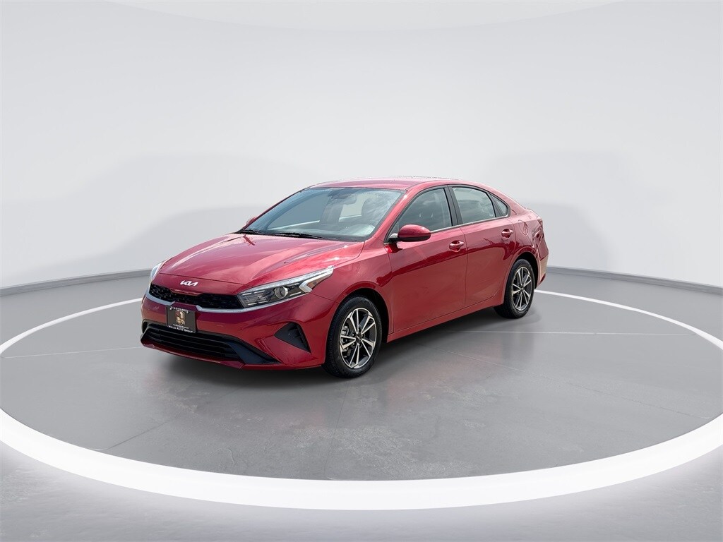 2023 Kia Forte LXS photo 4