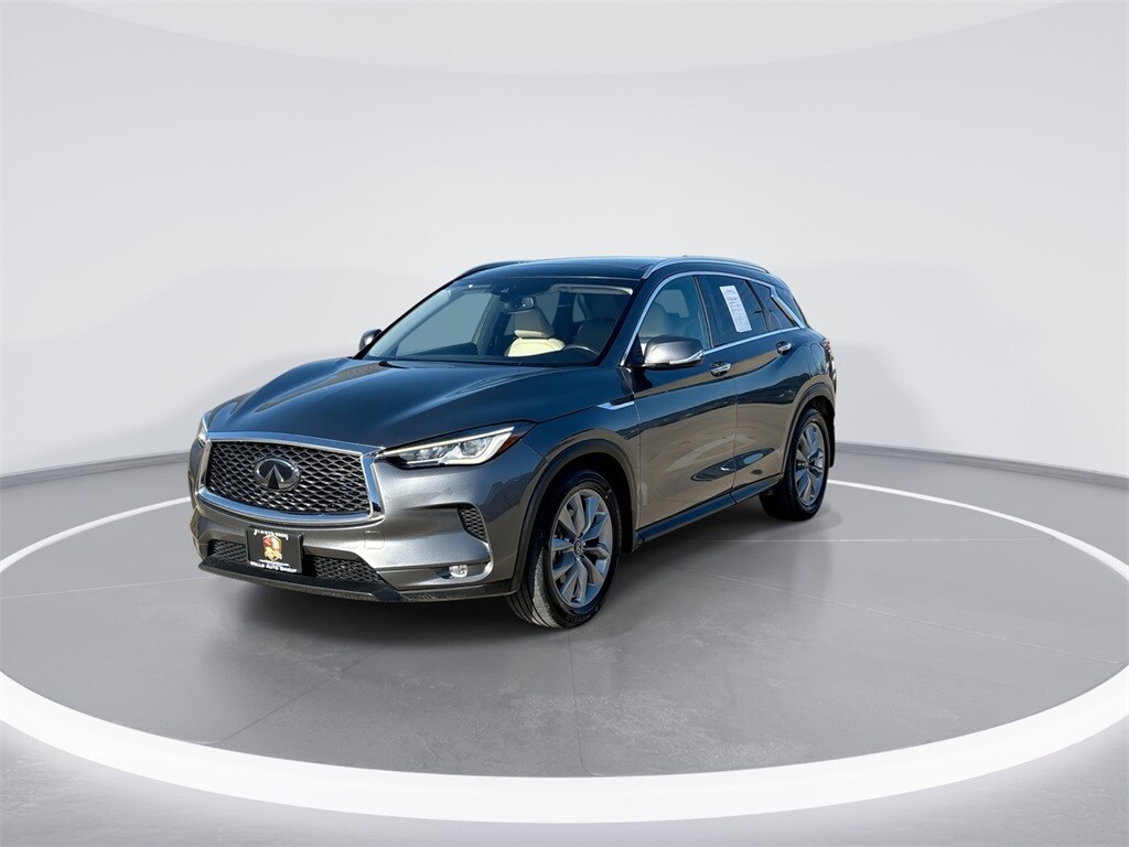 2022 Infiniti QX50 Luxe photo 4