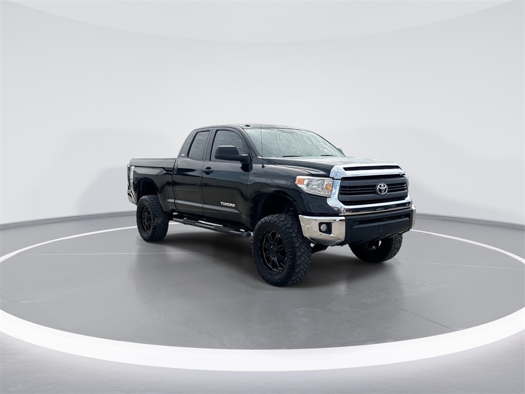 2014 Toyota Tundra SR5 photo 2
