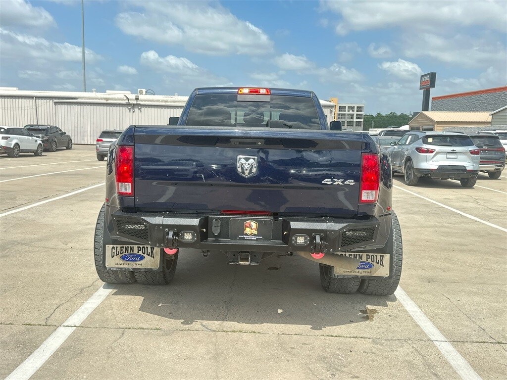 2018 Ram 3500 SLT photo 4