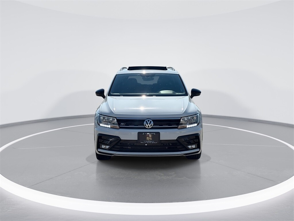 2021 Volkswagen Tiguan SE R-Line Black photo 3