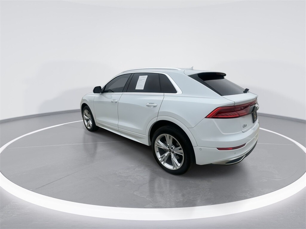 2023 Audi Q8 55 Premium Plus photo 2
