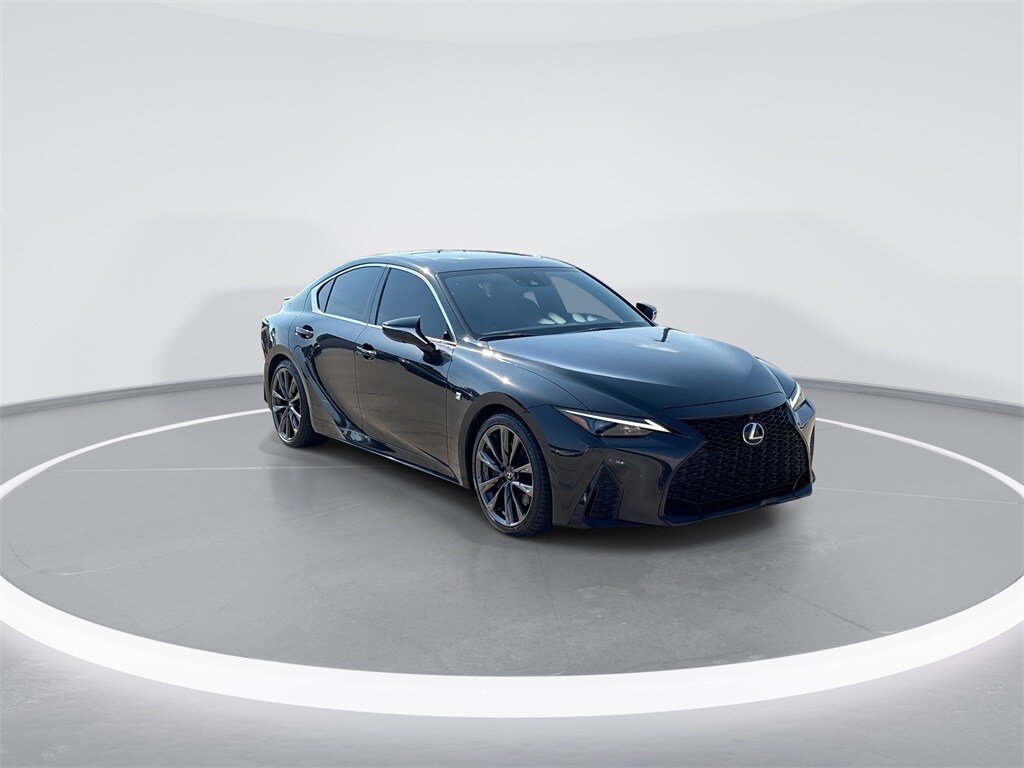 2023 Lexus IS 350 F SPORT photo 2
