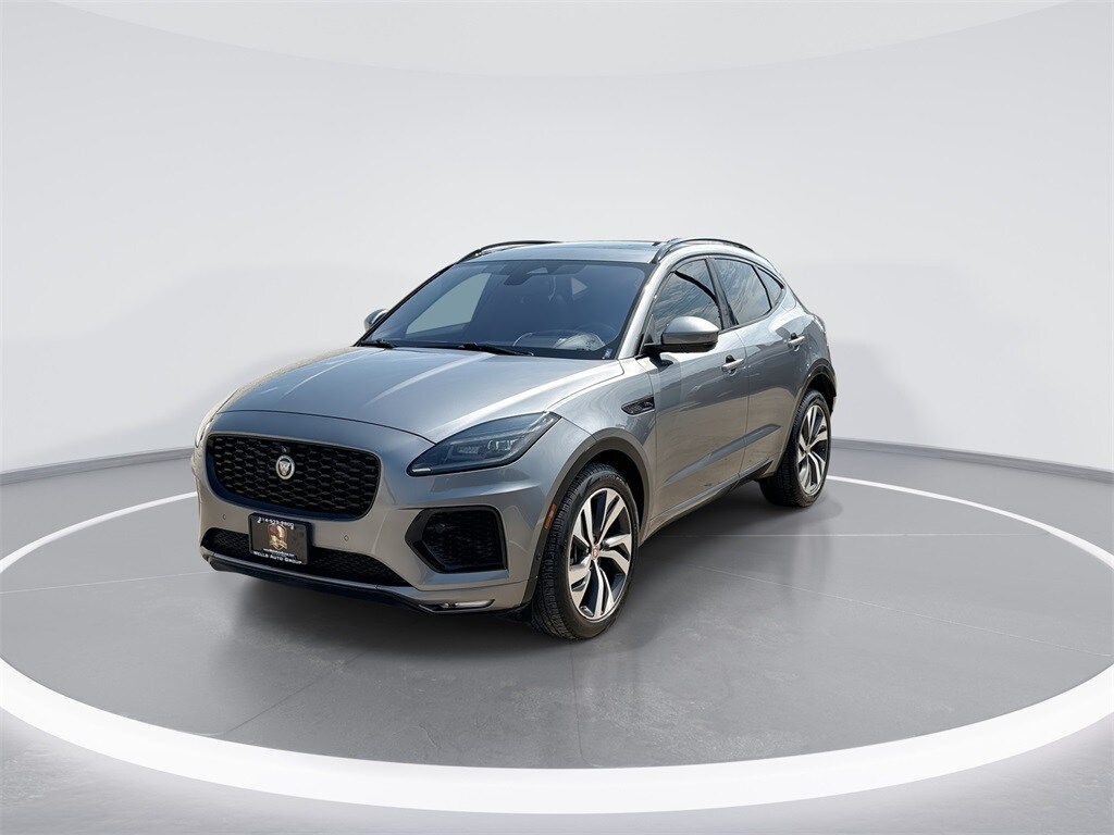 2021 Jaguar E-PACE photo 4