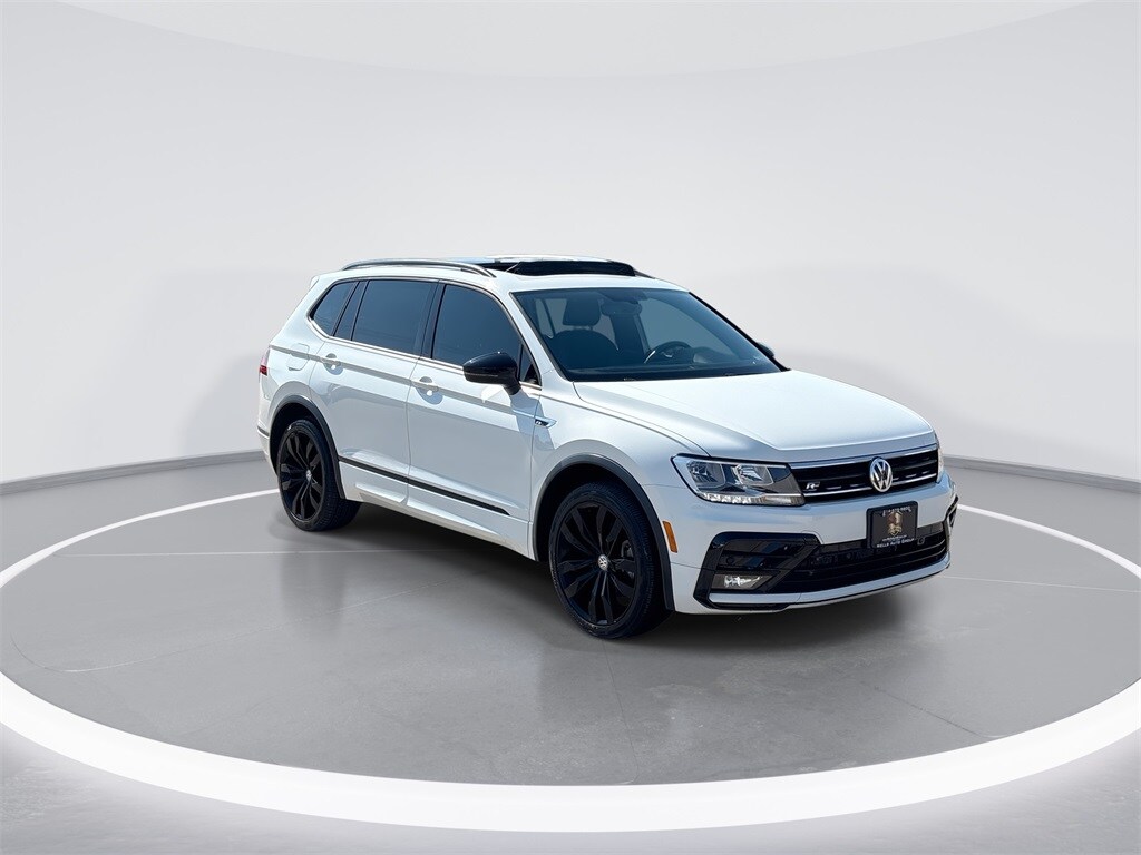 2021 Volkswagen Tiguan SE R-Line Black photo 2