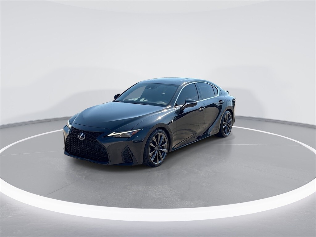 2023 Lexus IS 350 F SPORT photo 4