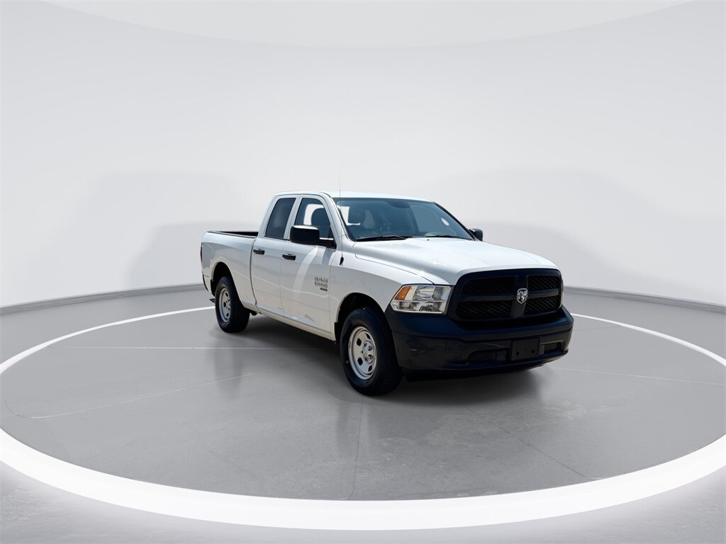 2022 Ram 1500 Classic Tradesman photo 2