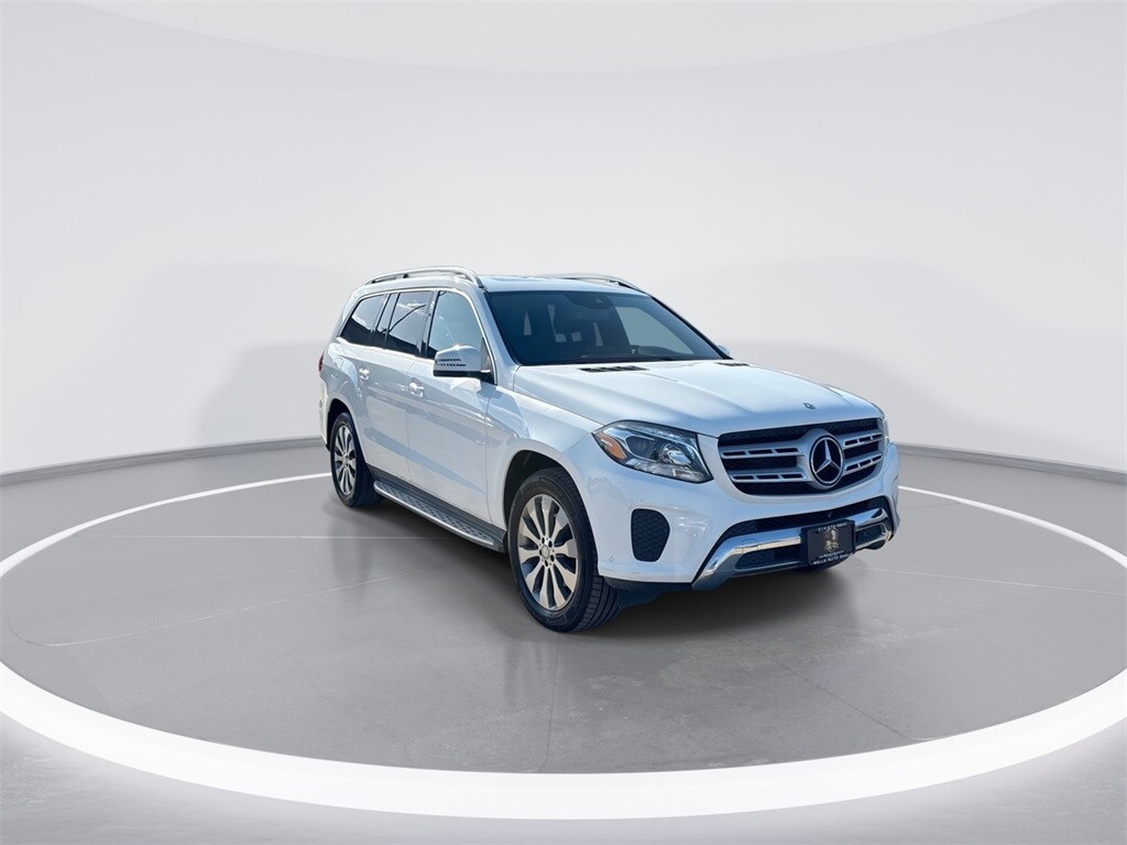 2017 Mercedes Benz GLS 450 photo 2