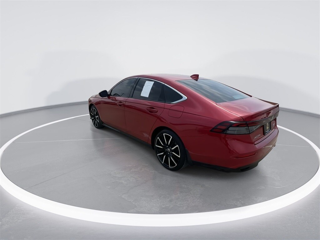 2023 Honda Accord Hybrid Touring photo 2