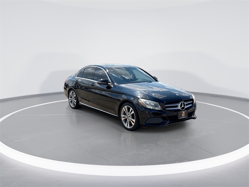 2018 Mercedes Benz C 300 photo 2