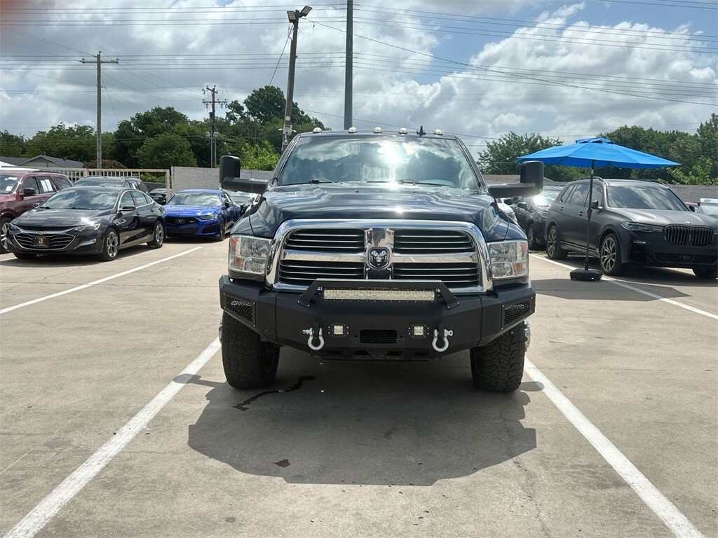 2018 Ram 3500 SLT photo 2